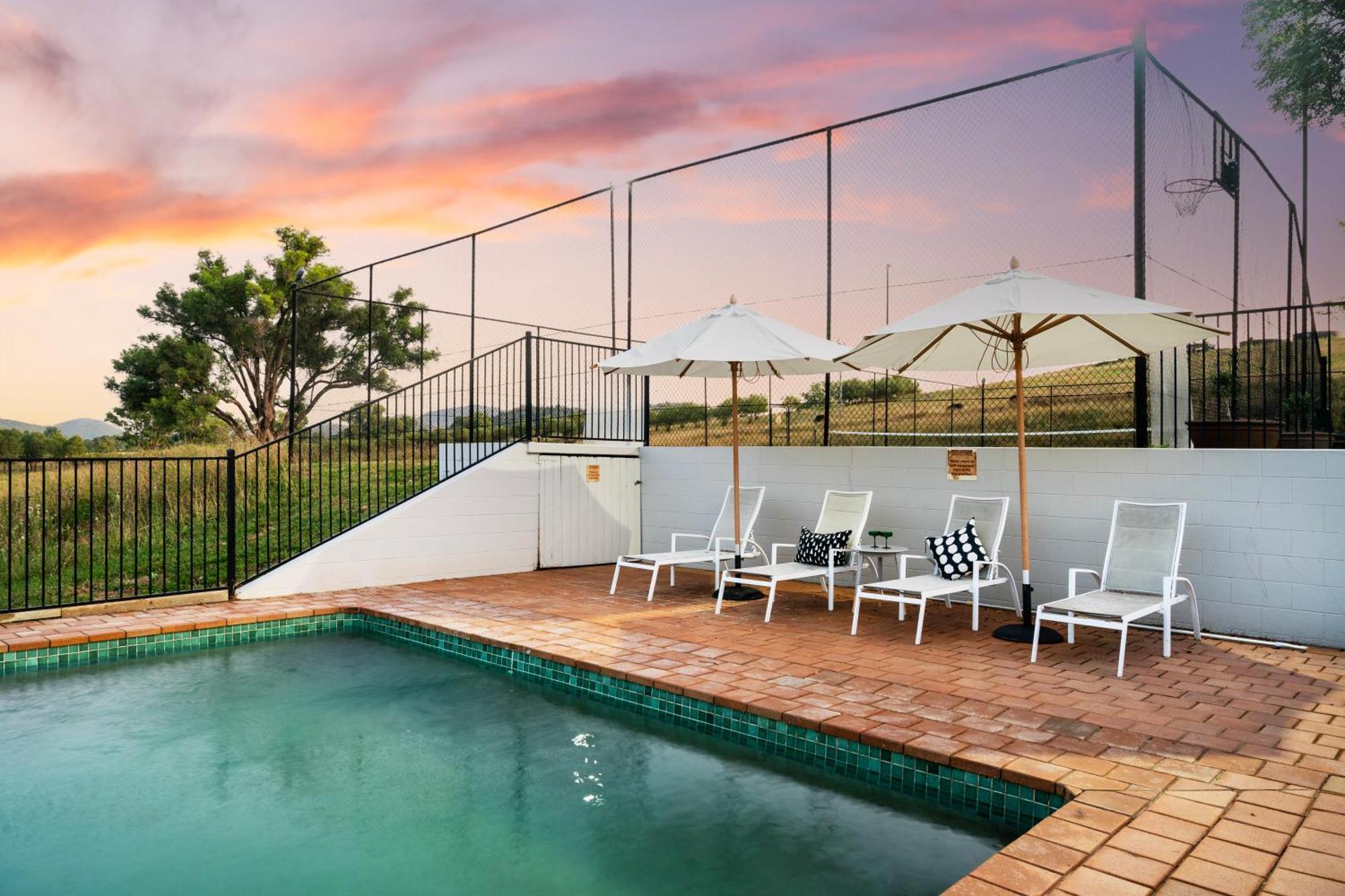 Stay In Mudgee The Grove, The Church, And Premium Private Homestead Extérieur photo
